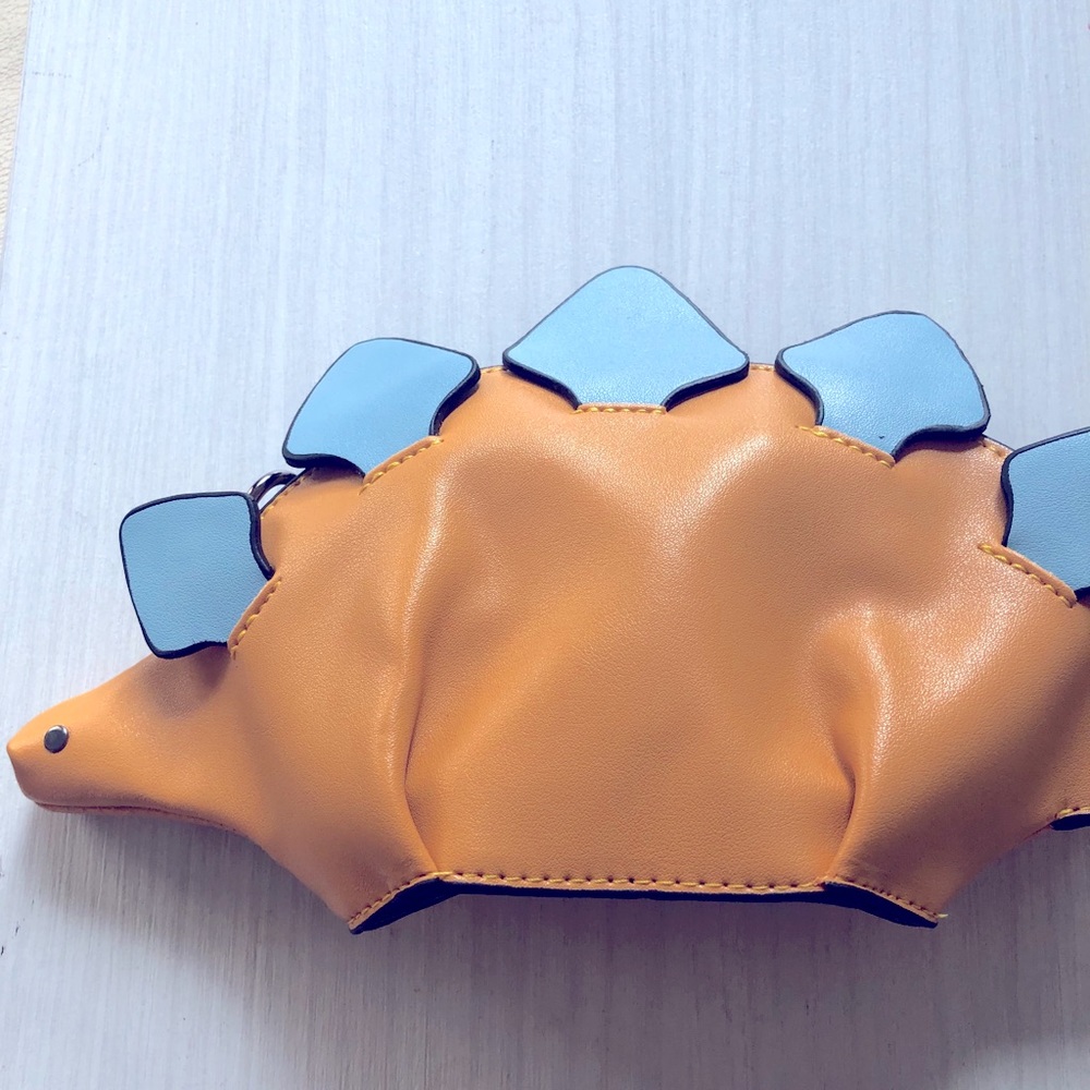 Yellow and Blue Stegosaurus Dinosaur 🦕 bag… - Picture 1 of 6